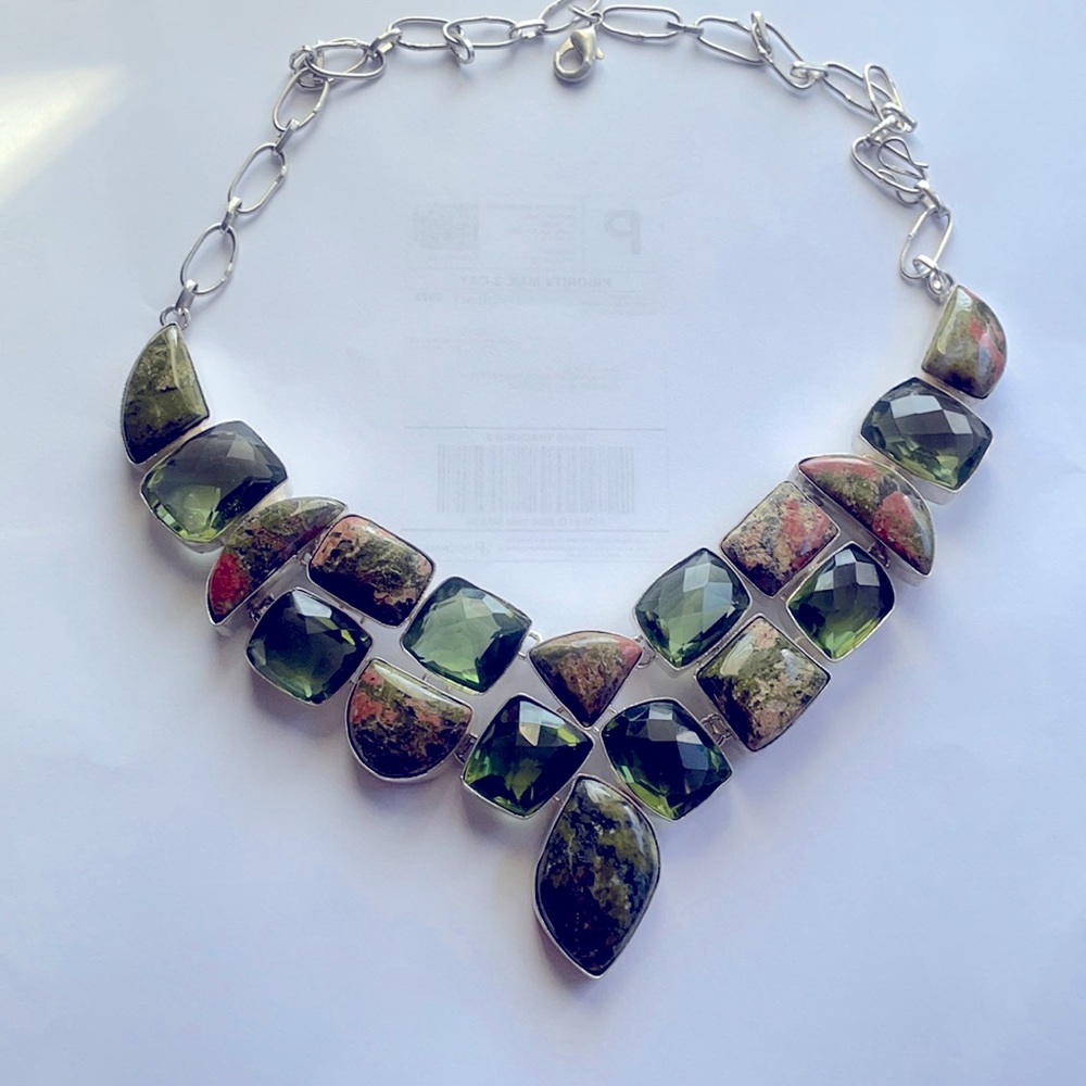 Beautiful Unakite & mixed Stone real